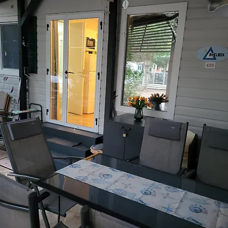 Status Relax 캠프장 비오그라드나모루
